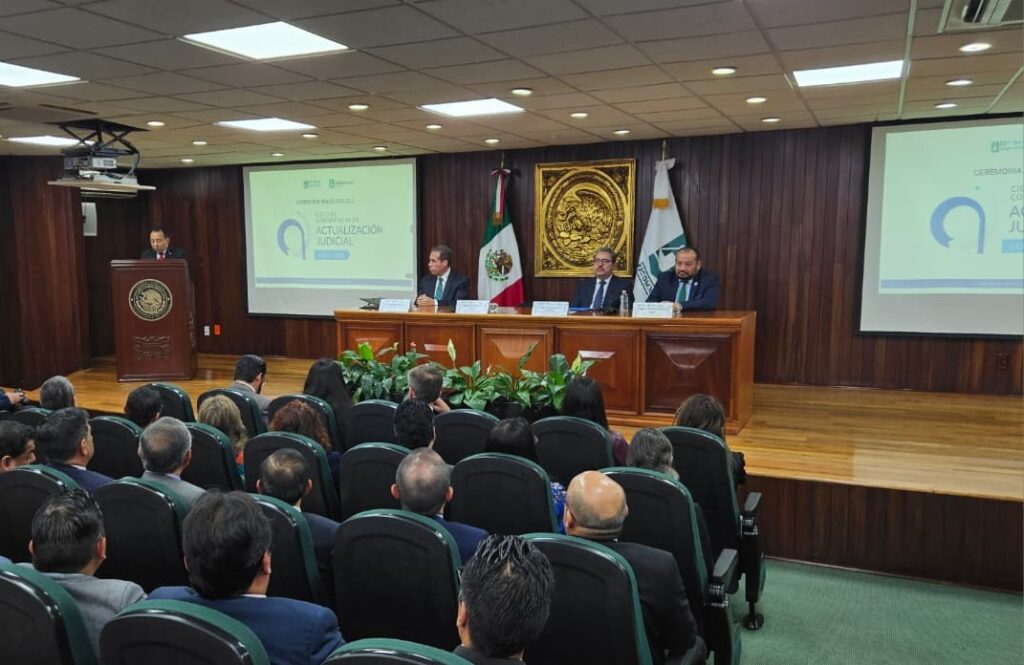 Los magistrados presidentes de los tres órganos que integran la casa de justicia capitalina dieron la bienvenida a la edición 36 del ciclo de ponencias de actualización judicial.